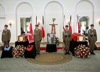 dwnld61_rocznica_katastrofy_smolenskiej_20100417_img_9885.jpg