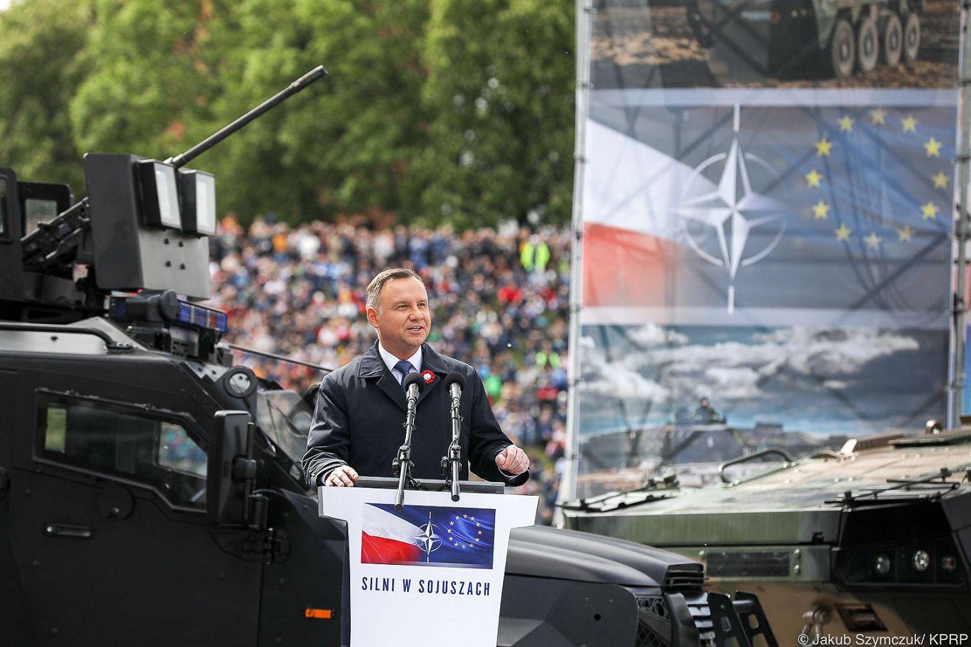 dwnld154_04_prezydent_andrzej_duda_defilada_3maja_js.jpg