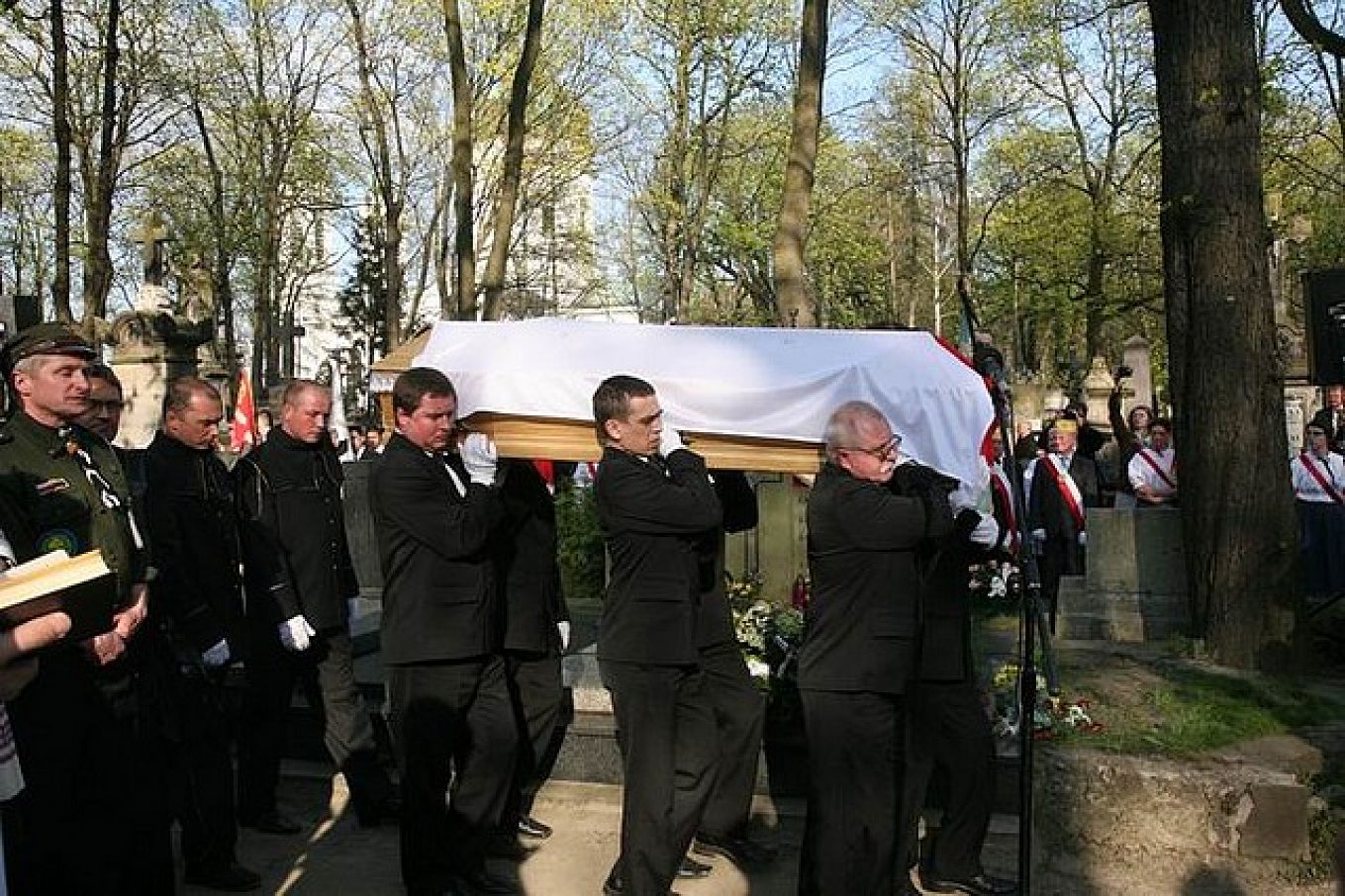1762742510.jpg