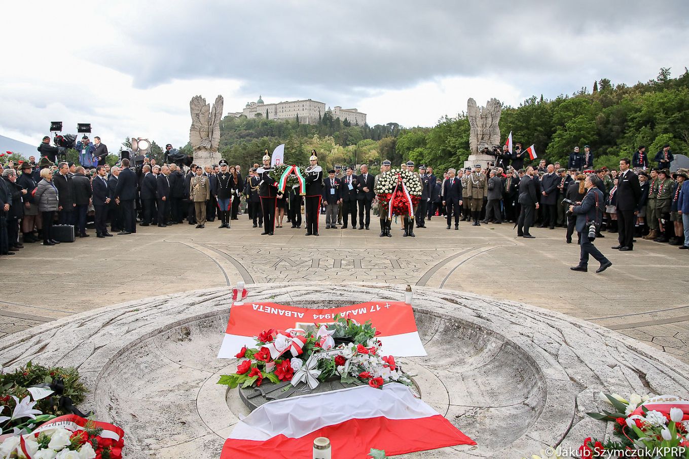 dwnld168_33_para_prezydencka_monte_cassino_jsz_3803.jpg