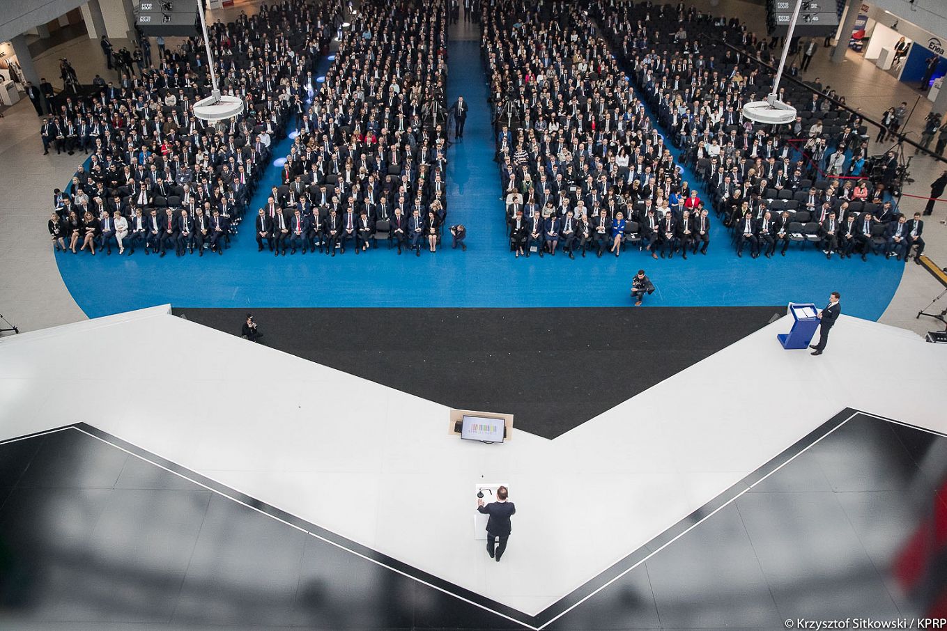 dwnld185_andrzej_duda_5_lat_prezydentury_20161117_sit_2319.jpg