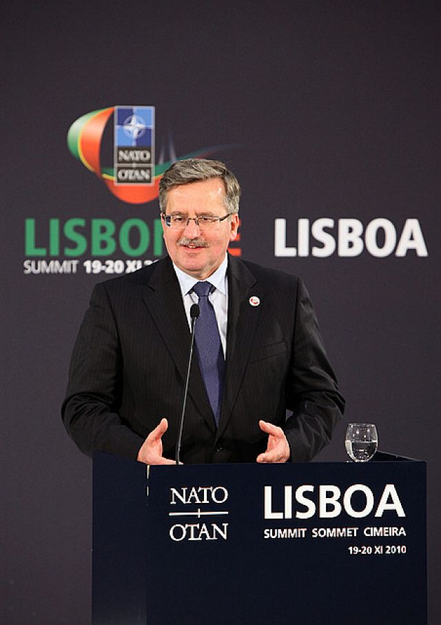 1255004717.jpg