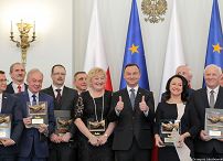 dwnld062_andrzej_duda_5_lat_prezydentury_20160420_a_150.jpg