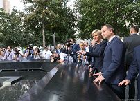 dwnld166_andrzej_duda_5_lat_prezydentury_akd_10_andrzej_duda_akd_wtc_memorial_20160921_ah_956-2.jpg