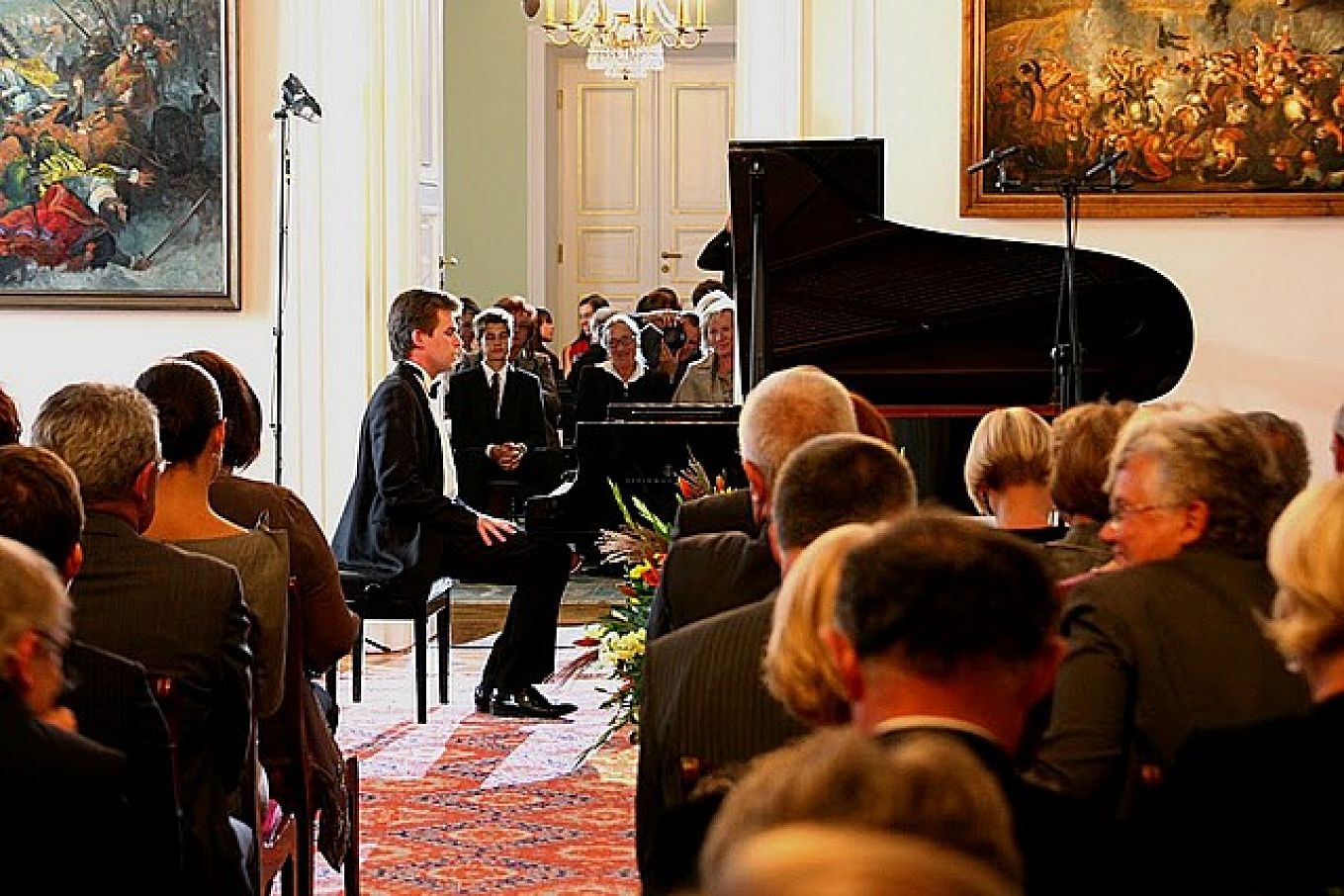 81726426.jpg