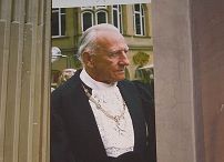 1978783005.jpg