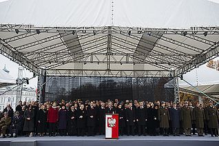 1710282100.jpg