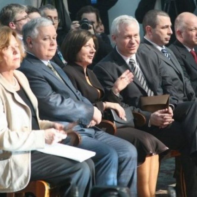 2122007302.jpg