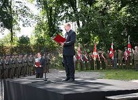1960969078.jpg