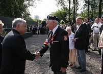 2006238644.jpg