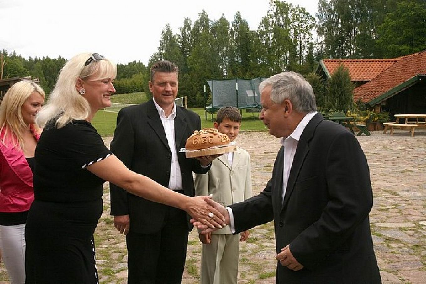 1490062384.jpg