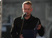 1287518319.jpg