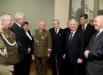 1290892757.jpg