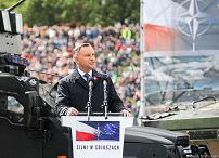 dwnld23_05_prezydent_andrzej_duda_defilada_3maja_js.jpg