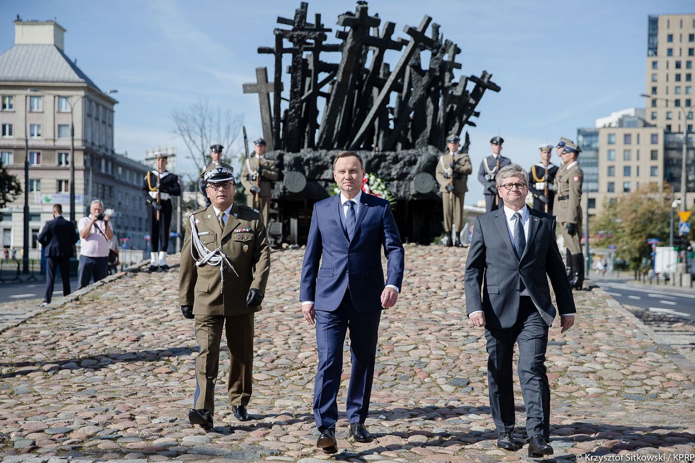 dwnld158_andrzej_duda_5_lat_prezydentury_20160917_krz_0366.jpg