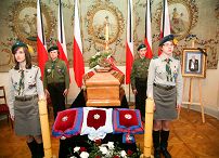 dwnld48_rocznica_katastrofy_smolenskiej_20100415_img_6745.jpg