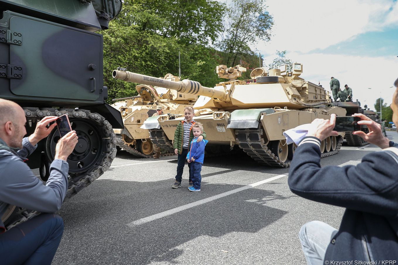 dwnld36_02_prezydent_andrzej_duda_defilada_3maja_ks.jpg