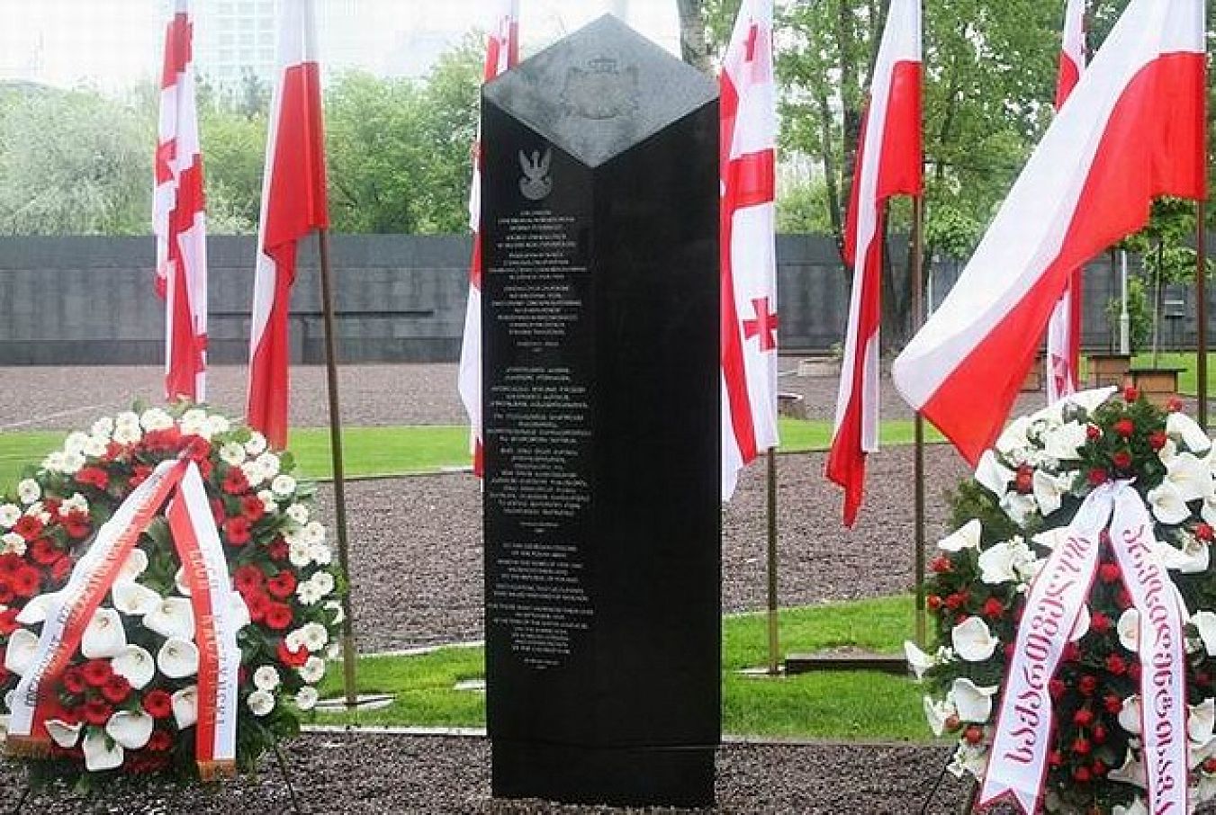 1900691413.jpg