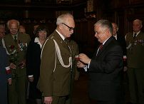 2000995936.jpg