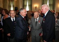 1240257894.jpg
