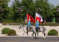 dwnld00107_andrzej_duda_tayyip_erdogan_powitanie_js__3004.jpg
