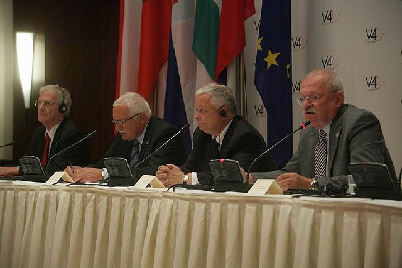 662316749.jpg