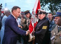dwnld55_dg2i6813.jpg