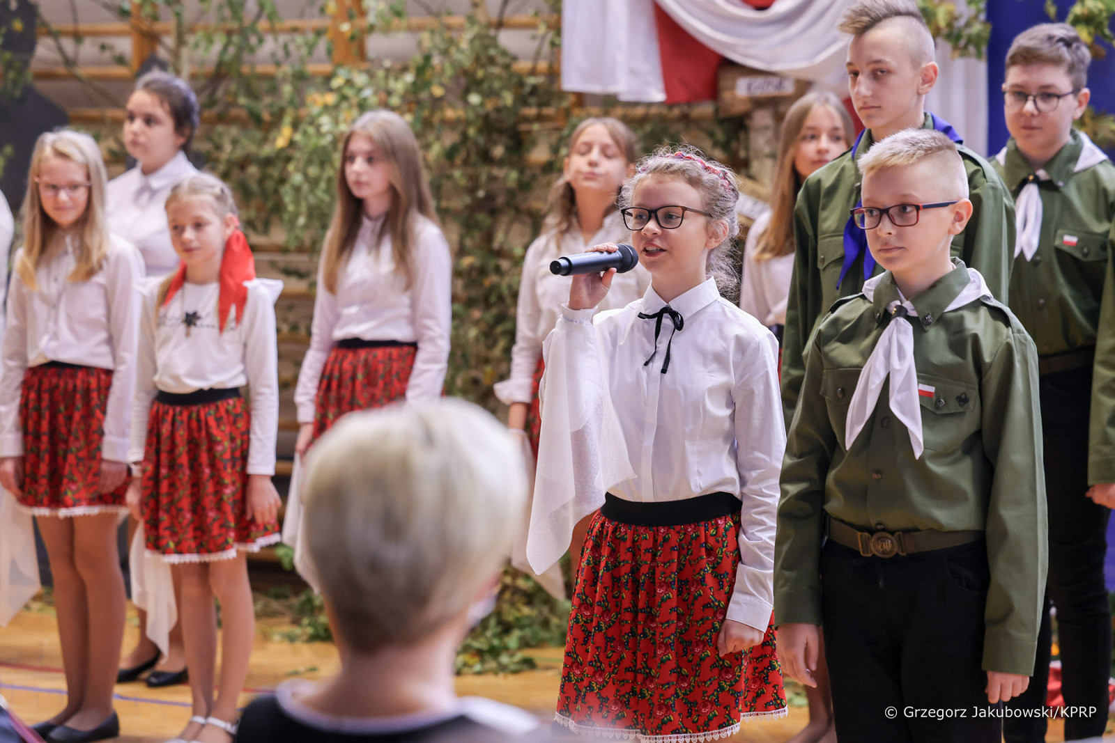 Wizyta w Szkole Podstawowej im. 2. Pułku Ułanów Grochowskich w Rutkach-Kossakach - zdjęcie w treści artykułu nr 1