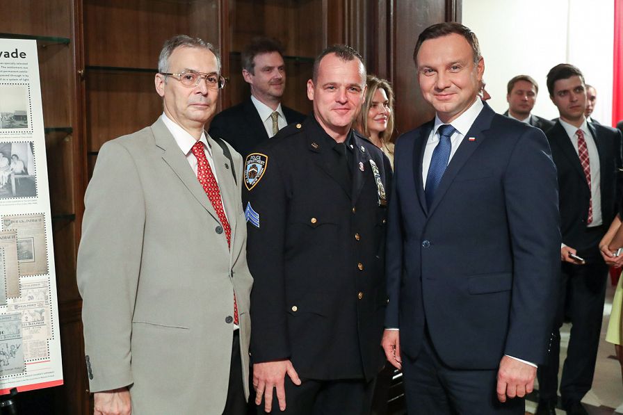 o1062091861.jpg