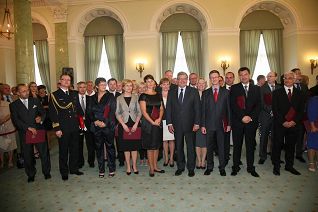 o1522077778.jpg