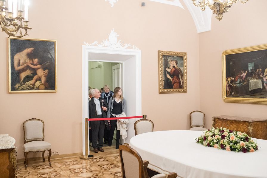 o1243759608.jpg