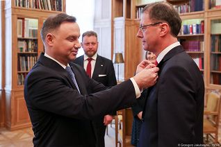 o997735295.jpg