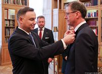 o997735295.jpg