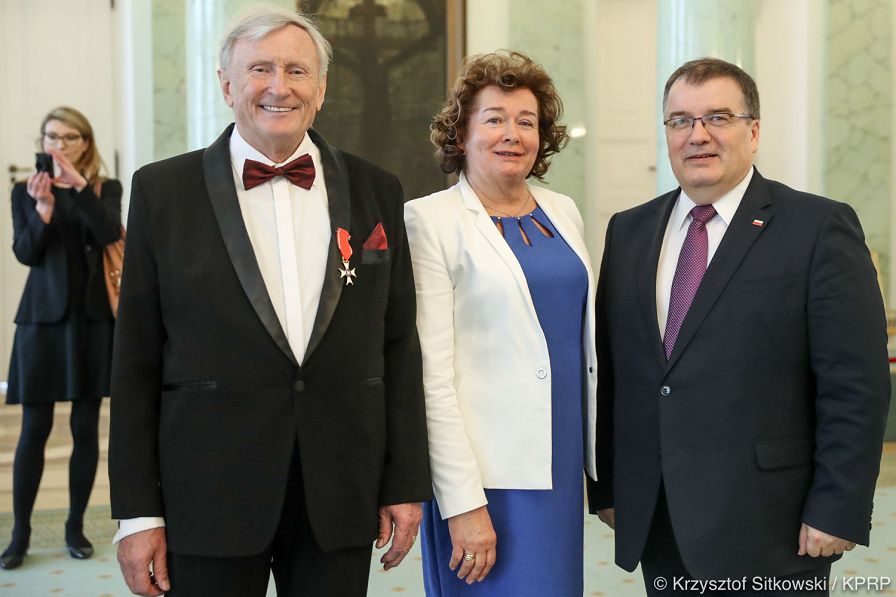 o1975151398.jpg