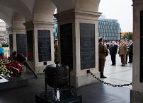o1886385607.jpg
