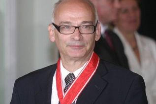 1205699091.jpg