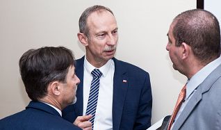 o382835397.jpg