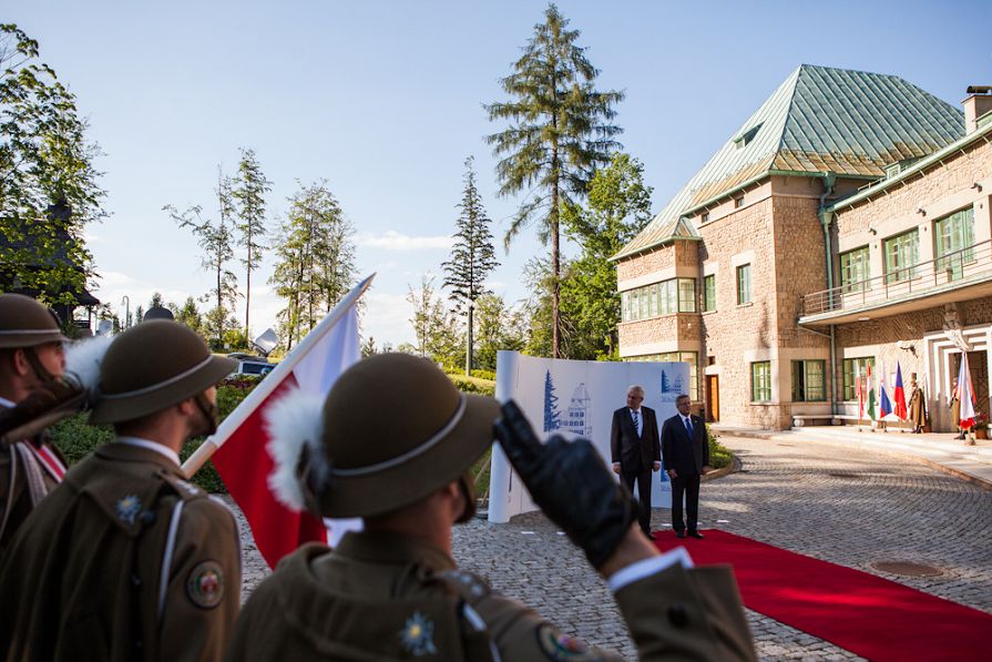 o1270344647.jpg