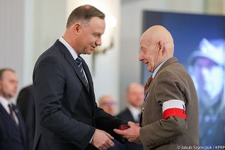o1240750681.jpg