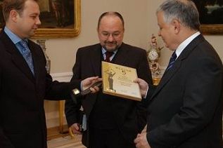 1703338175.jpg