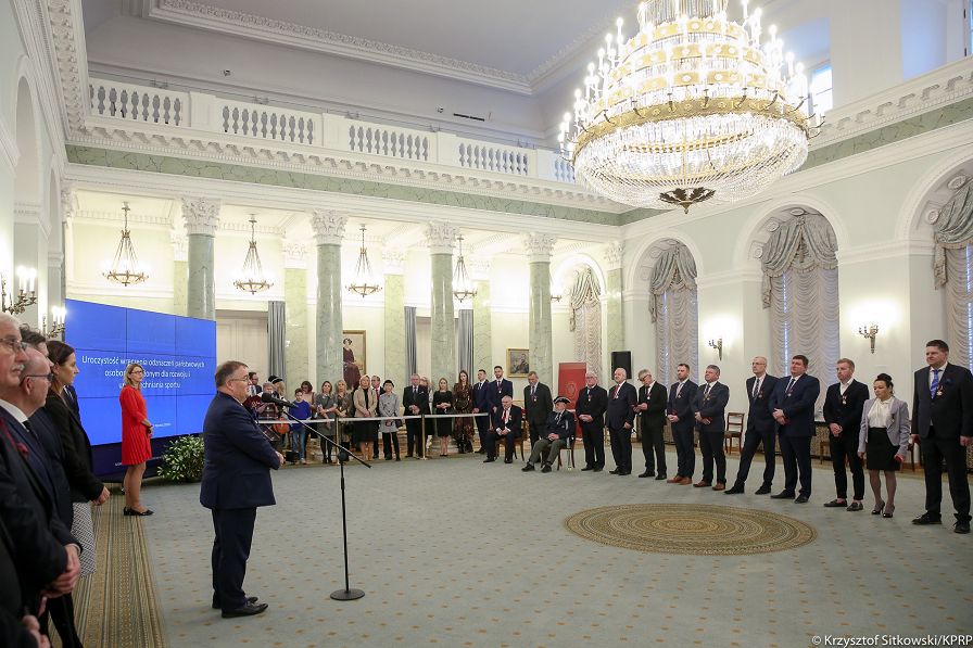o1119171185.jpg