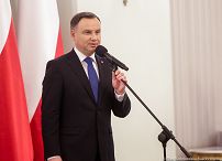 o893524700.jpg