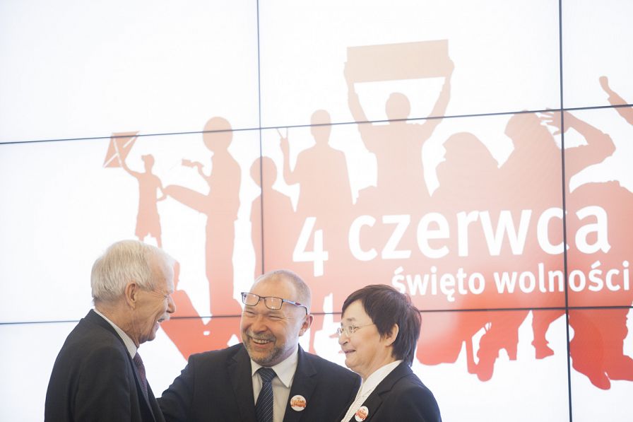 o1230674388.jpg