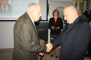 o1330171360.jpg