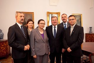 o1921901083.jpg