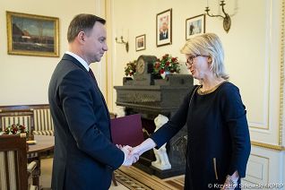 o1259568571.jpg
