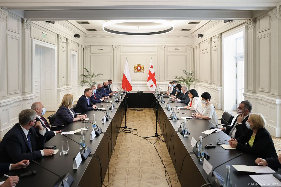 o1960291250.jpg