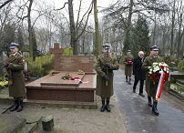 o1322773436.jpg