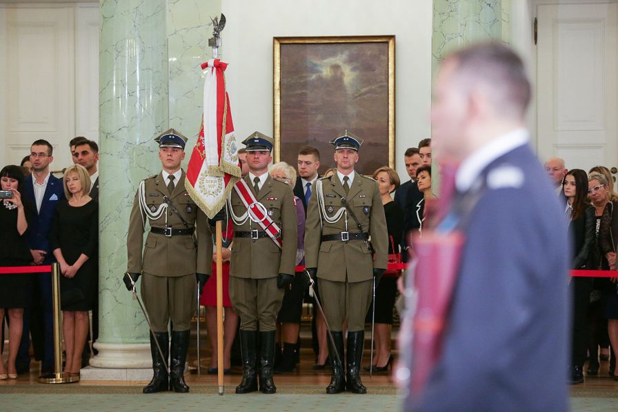 o1211381727.jpg