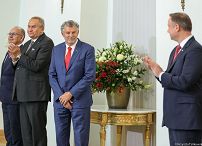 o1870652386.jpg